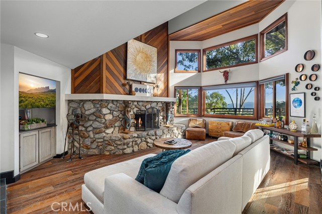 Image 11 of 22 For 4625 Live Oak Canyon Rd