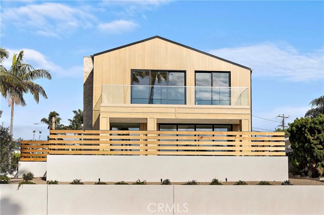 Detail Gallery Image 3 of 23 For 229 W Paseo De Cristobal, San Clemente,  CA 92672 - 4 Beds | 3/1 Baths