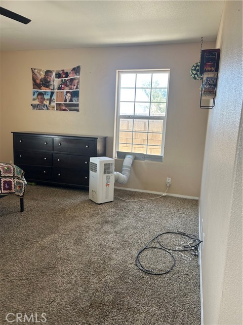 Detail Gallery Image 7 of 12 For 1301 W Willow, Ridgecrest,  CA 93555 - 3 Beds | 2 Baths