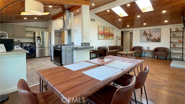 7950 Capistrano Avenue, West Hills CA: https://media.crmls.org/medias/0766b4c6-0eb9-46b3-95ba-3e377be300db.jpg