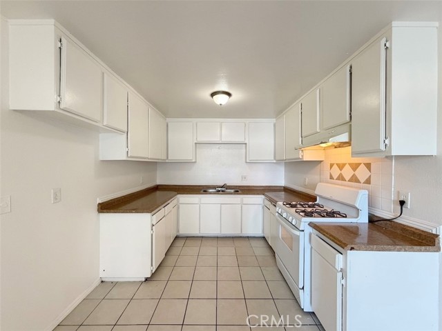 1056 E Phillips Unit: A