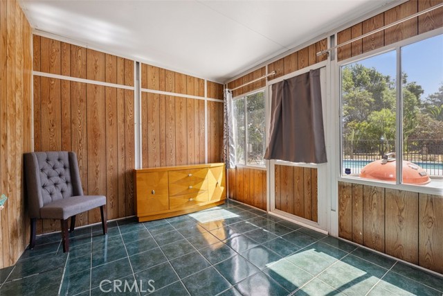 5800 Winnetka Avenue, Woodland Hills CA: https://media.crmls.org/medias/076728bb-17a2-44a0-83d2-650775f3dda6.jpg