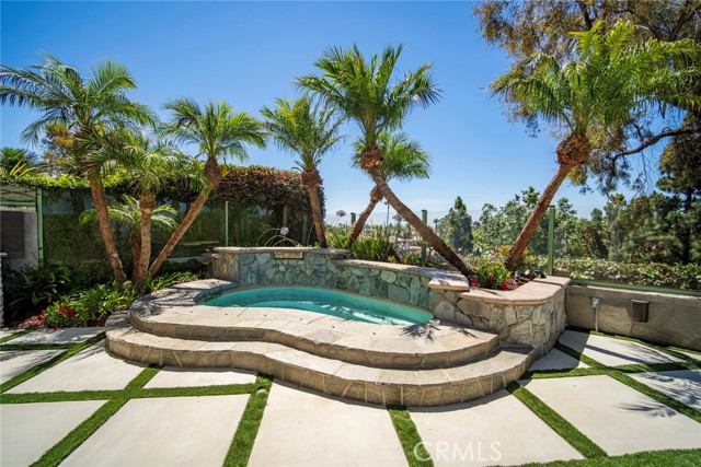 14 Glastonbury Place, Laguna Niguel CA: https://media.crmls.org/medias/07682a2b-afa1-4c4c-95bc-d31e9cdbf93a.jpg
