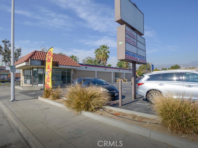 204 E Highland Avenue, San Bernardino, California 92404, ,Commercial Sale,For Sale,204 E Highland Avenue,CRIV22248727