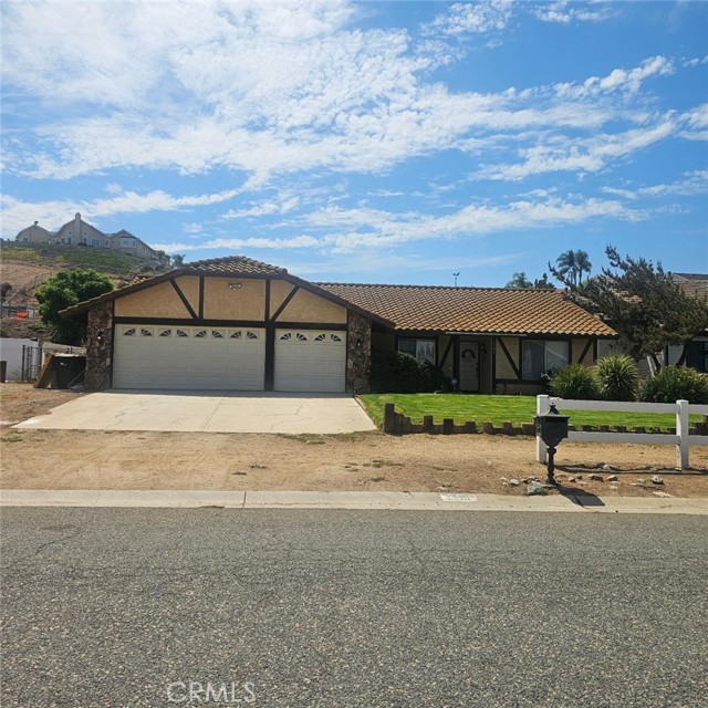 Front Image Thumbnail for CRIG26172044