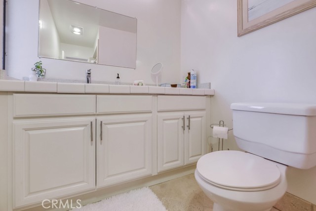 Detail Gallery Image 37 of 53 For 727 Esplanade, Redondo Beach,  CA 90277 - 2 Beds | 2/1 Baths