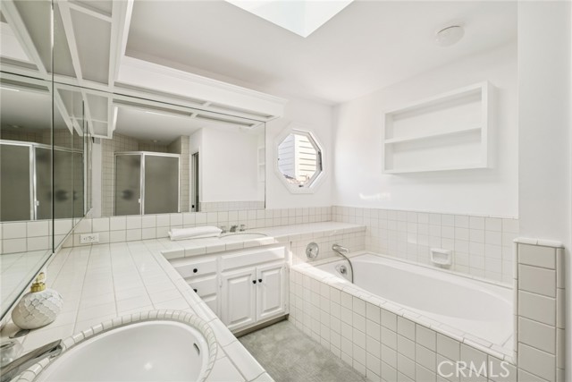 Detail Gallery Image 21 of 22 For 1214 E Balboa Bld, Newport Beach,  CA 92661 - 4 Beds | 3/1 Baths
