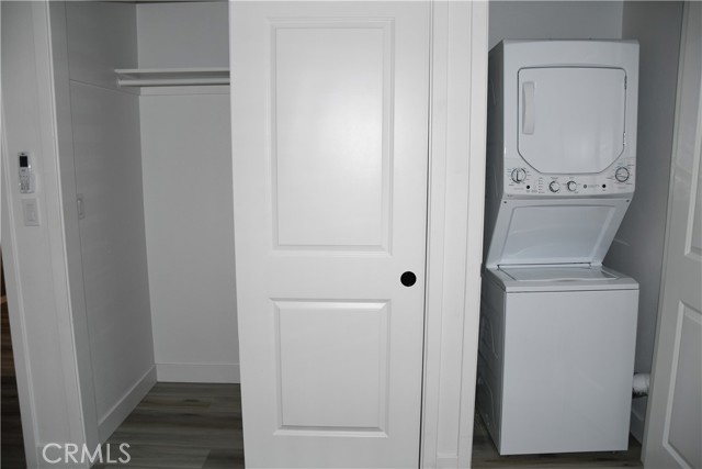 Detail Gallery Image 15 of 38 For 994 Valencia #108,  Costa Mesa,  CA 92626 - 1 Beds | 1 Baths