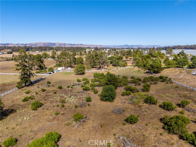1255 Viva Way, Nipomo CA: https://media.crmls.org/medias/0769fea6-7edd-4383-b2d3-7f9ccf4d8343.jpg