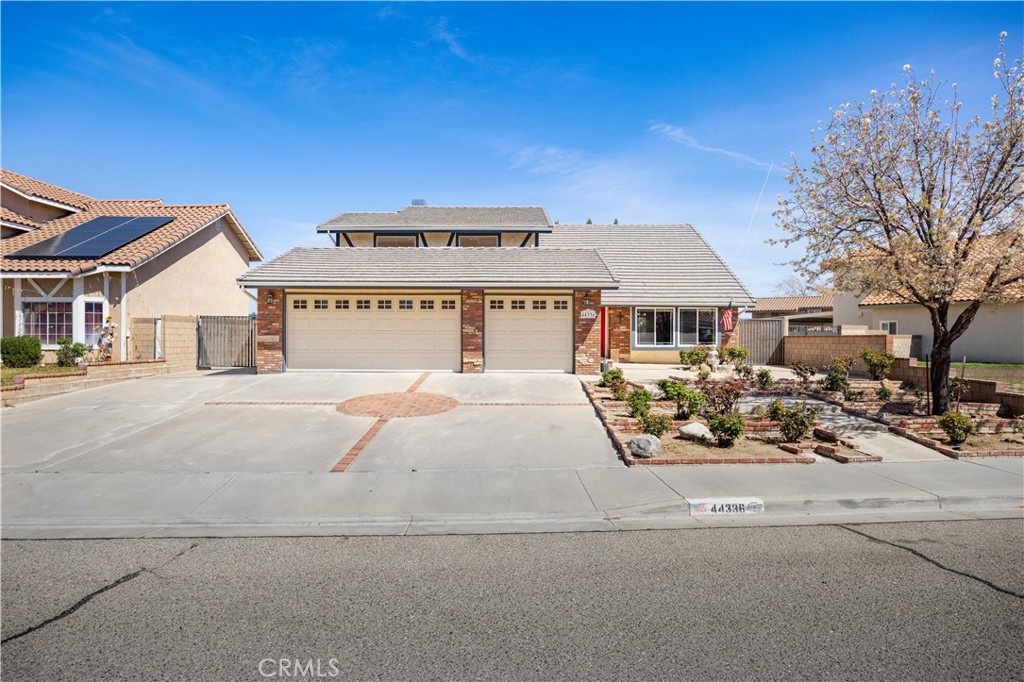 44336 Nolina Circle