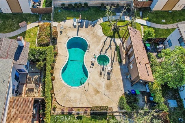 Detail Gallery Image 38 of 40 For 19132 East Country Hollow #10,  Orange,  CA 92869 - 2 Beds | 2/1 Baths