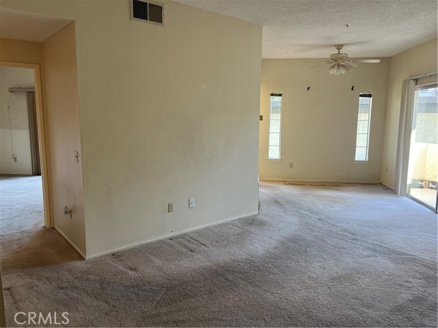 Detail Gallery Image 14 of 27 For 19163 Palo Verde Dr, Apple Valley,  CA 92308 - 2 Beds | 2 Baths