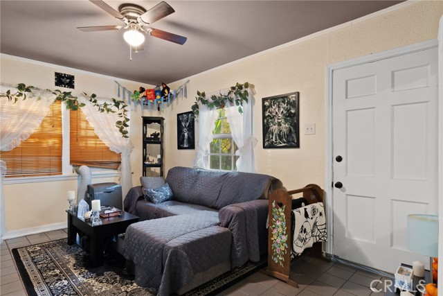 Detail Gallery Image 19 of 62 For 17806 Erwin St, Encino,  CA 91316 - 3 Beds | 2 Baths