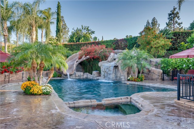 5660 Via San Jacinto, Riverside CA: https://media.crmls.org/medias/076b6f64-5531-4fc9-815d-518ec259fa6b.jpg