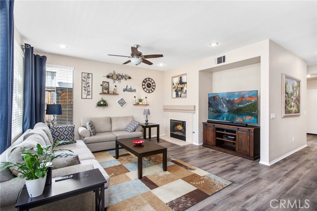 39691 Ashland Way, Murrieta CA: https://media.crmls.org/medias/076c2c97-a20d-4570-b07b-f82342d9338f.jpg