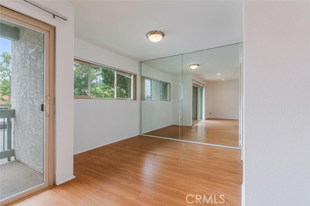 4652 Park Granada, Calabasas CA: https://media.crmls.org/medias/076c9fbe-fc05-4446-b360-9eec7d887d83.jpg