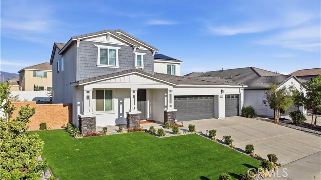 2411 Huron Rd, Rialto, CA 92377