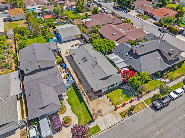 Detail Gallery Image 3 of 40 For 6800 Berry Ave, Buena Park,  CA 90620 - 2 Beds | 2 Baths