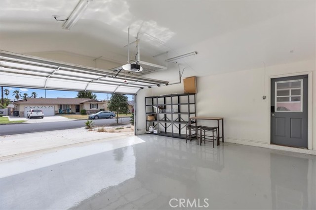 15560 Jacana Drive, La Mirada CA: https://media.crmls.org/medias/076d6f1b-3821-4a43-b3b1-9d08738936d8.jpg