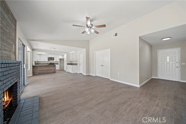 Detail Gallery Image 5 of 66 For 39342 Frontier Circus St, Palmdale,  CA 93591 - 4 Beds | 2 Baths
