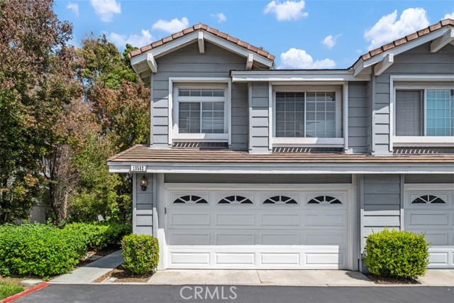 13562 Mahogany Place, Tustin CA: https://media.crmls.org/medias/076f62da-45a2-46c1-84db-8a875023d5f9.jpg
