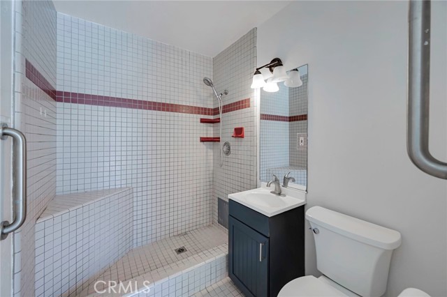19342 Salmon Lane, Huntington Beach CA: https://media.crmls.org/medias/076fbcde-5ffa-48d3-8f11-f9efe5348b9f.jpg