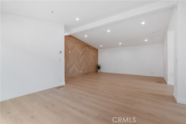 13691 Gavina Avenue, Sylmar CA: https://media.crmls.org/medias/076fd7b9-de86-47f2-b5d7-847dceaedfbd.jpg