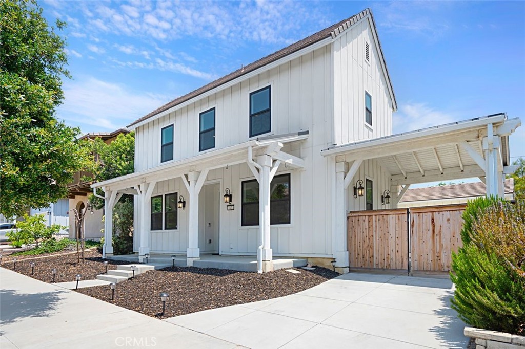 62 Los Altos Street