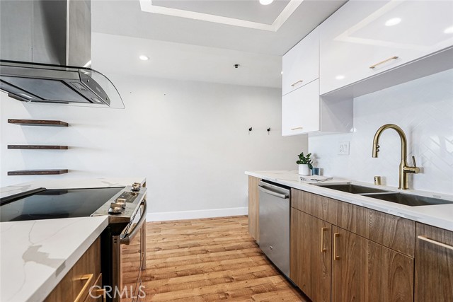 615 Esplanade, Redondo Beach, California 90277, 1 Bedroom Bedrooms, ,1 BathroomBathrooms,Residential,For Sale,Esplanade,SB25238600