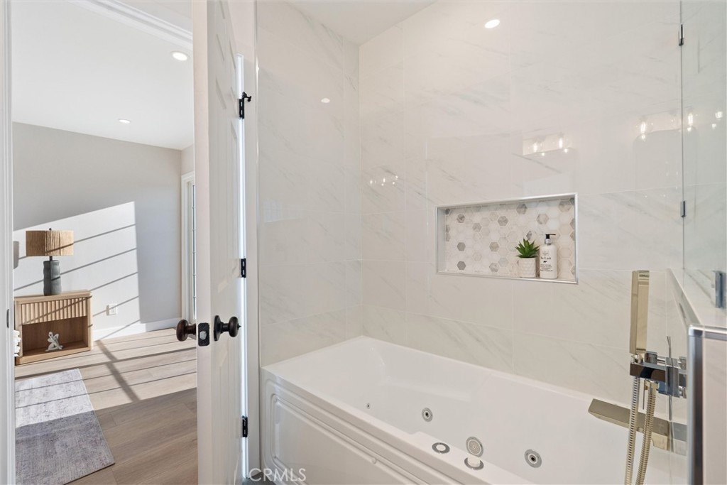 07726a80 Bad0 4633 A806 3979c7fa3113