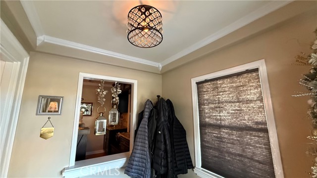 917 W Alberta Street, Anaheim CA: https://media.crmls.org/medias/0772bdb8-1729-4058-bd66-c9f398dd60c2.jpg