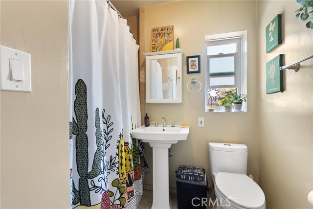 Detail Gallery Image 15 of 36 For 5820 Pearce Ave, Lakewood,  CA 90712 - 2 Beds | 1 Baths