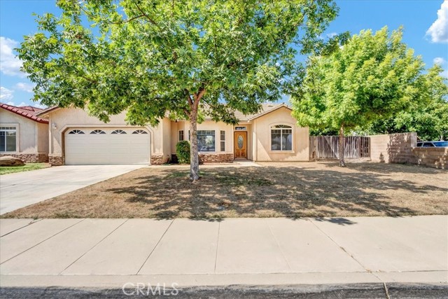2508 Goldridge Street, Selma CA: https://media.crmls.org/medias/07735465-ae98-4b3c-ad71-ad653d095d39.jpg