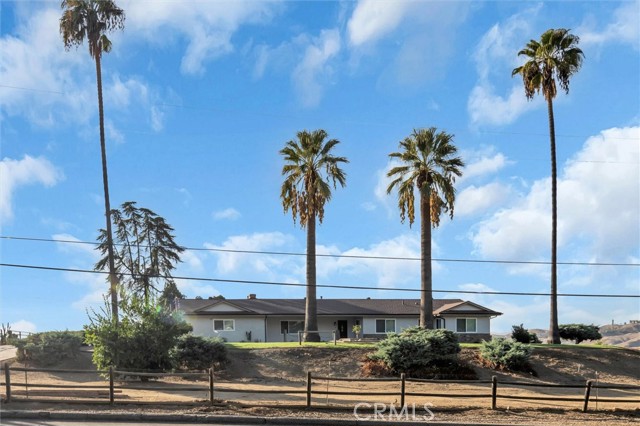 Detail Gallery Image 2 of 36 For 12646 10th St, Yucaipa,  CA 92399 - 2 Beds | 2/1 Baths