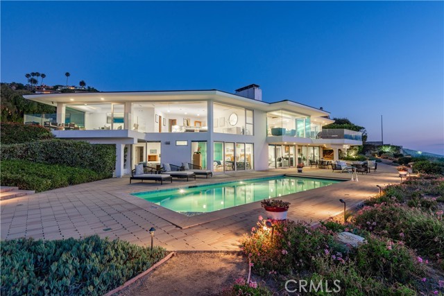 601 Paseo Del Mar, Palos Verdes Estates, California 90274, 5 Bedrooms Bedrooms, ,1 BathroomBathrooms,Single Family Residence,For Sale,Paseo Del Mar,PV24153259