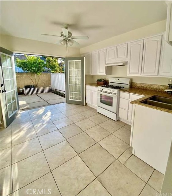 Detail Gallery Image 6 of 6 For 1777 Mitchell, Tustin,  CA 92780 - 1 Beds | 1/1 Baths