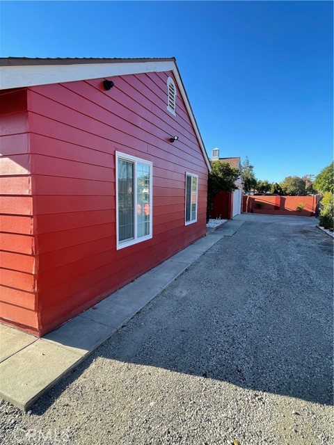 Detail Gallery Image 9 of 34 For 8855 Oneida Ave, Sun Valley,  CA 91352 - 3 Beds | 2 Baths