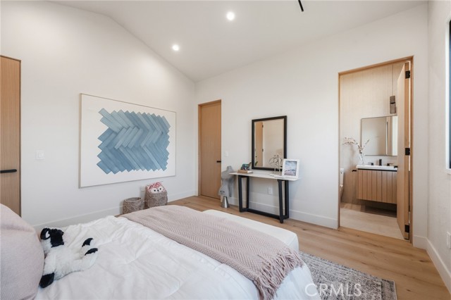 Detail Gallery Image 20 of 36 For 16252 Addison St, Encino,  CA 91436 - 7 Beds | 7/1 Baths