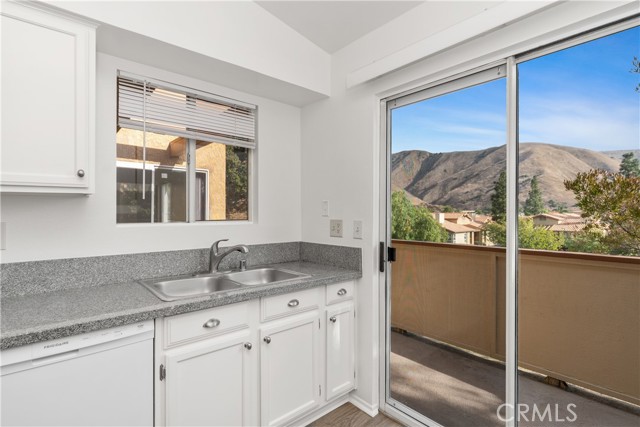 Detail Gallery Image 6 of 17 For 5140 Box Canyon Ct 18f,  Yorba Linda,  CA 92887 - 2 Beds | 2 Baths