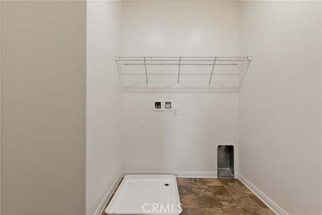 Detail Gallery Image 8 of 39 For 24583 Acadia Dr, Corona,  CA 92883 - 3 Beds | 2/1 Baths