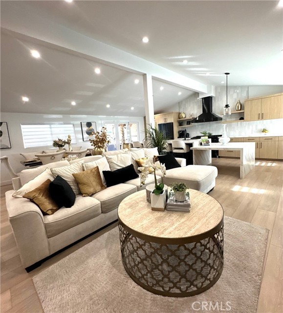 Detail Gallery Image 4 of 27 For 12746 Martha Ann, Los Alamitos,  CA 90720 - 4 Beds | 3 Baths