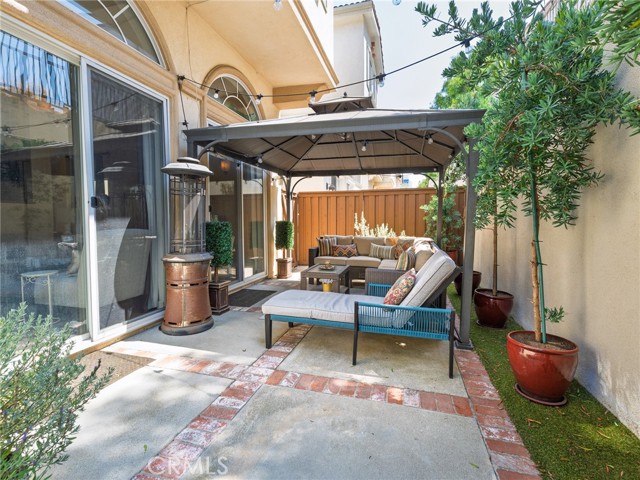 Detail Gallery Image 19 of 26 For 1438 Elin Point Dr, El Segundo,  CA 90245 - 3 Beds | 2/1 Baths