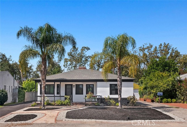 Detail Gallery Image 1 of 30 For 6035 Colfax Ave, North Hollywood,  CA 91606 - 3 Beds | 2 Baths