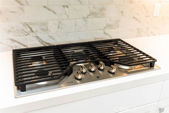 Detail Gallery Image 22 of 30 For 155 Baluster, Irvine,  CA 92618 - 3 Beds | 3/1 Baths