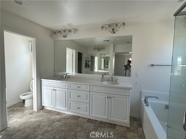 Detail Gallery Image 5 of 8 For 5874 Silver Oaks Dr, Chino,  CA 91710 - 3 Beds | 2/1 Baths