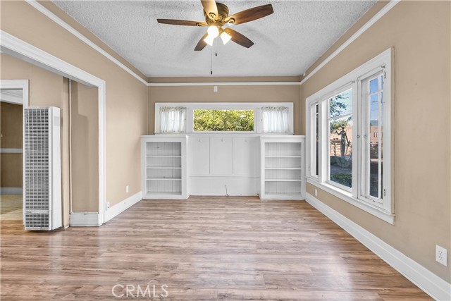 Detail Gallery Image 10 of 47 For 4473 Main, Riverside,  CA 92501 - 3 Beds | 1/1 Baths