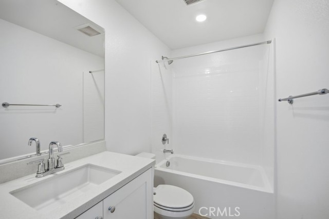 29160 Victoria Beach Boulevard, Winchester CA: https://media.crmls.org/medias/077ab9d1-6f31-451e-b351-fcd6d7bb85e2.jpg