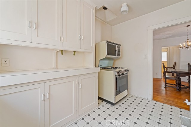 Detail Gallery Image 9 of 23 For 11039 Blix St, North Hollywood,  CA 91602 - 2 Beds | 1 Baths