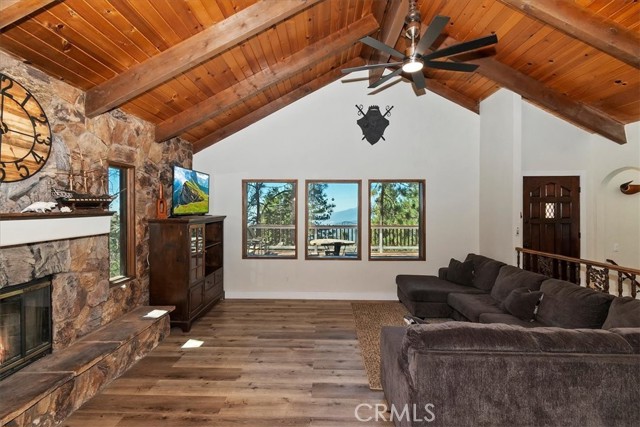 Detail Gallery Image 15 of 45 For 30573 Live Oak, Running Springs,  CA 92382 - 3 Beds | 2/1 Baths