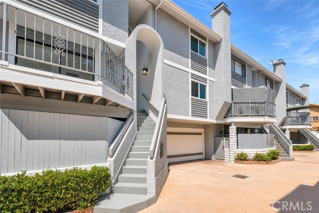 2117 Grant Avenue, Redondo Beach, California 90278, 4 Bedrooms Bedrooms, 0 ,3 BathroomsBathrooms,Residential,For Sale,Grant,0,GD26127713